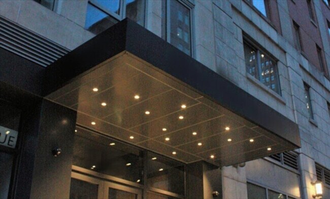 Building Photo - 232 7th Ave