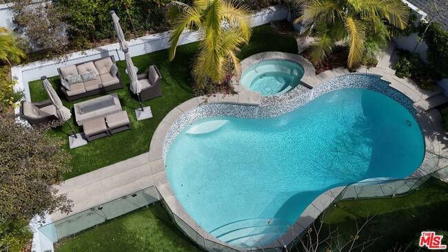 Building Photo - 1532 Glendon Ave