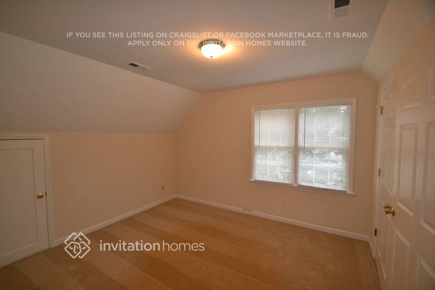 Building Photo - 5012 Baywood Forest Dr