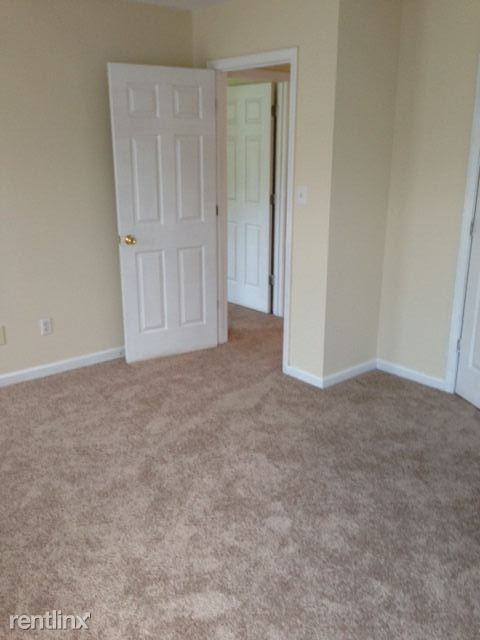 Building Photo - 2 br, 1 bath Apartment - 268 Grinder Ct #268