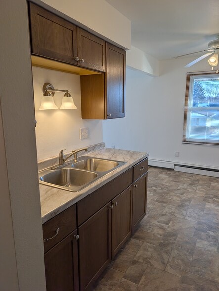 Kitchen - 2315 E Peter St