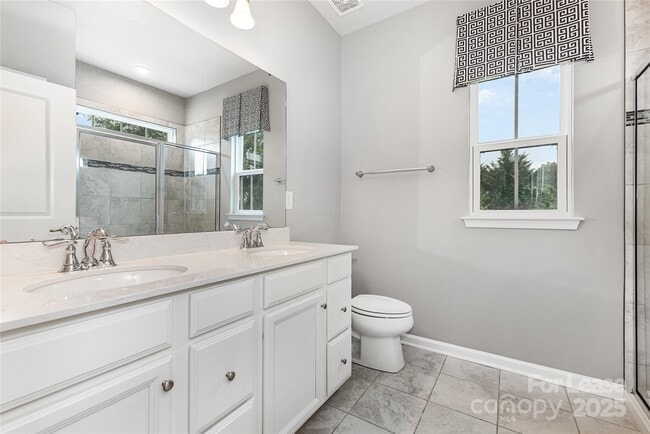 Building Photo - 2523 Grantham Place Dr