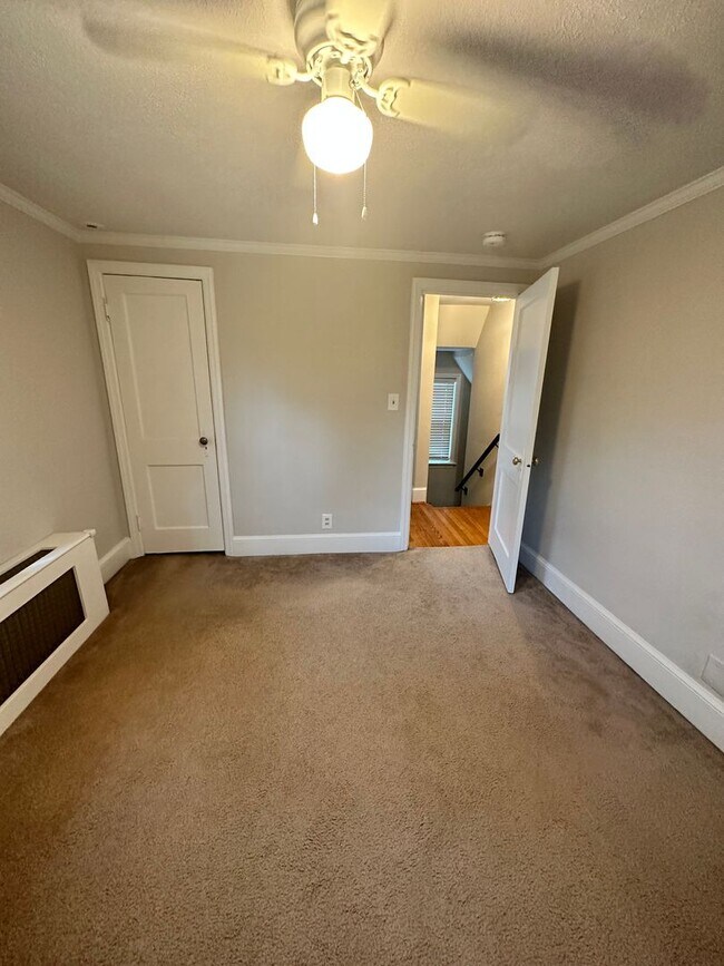 Building Photo - 2702 Ridge Rd Dr