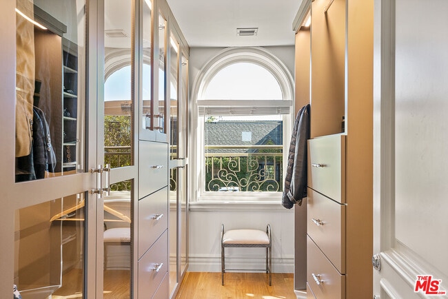 Building Photo - 1861 Bel Air Rd