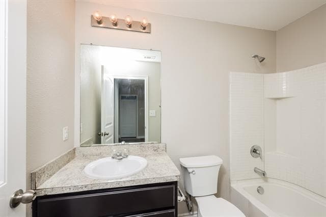 Building Photo - 1930 Jasmine Dr