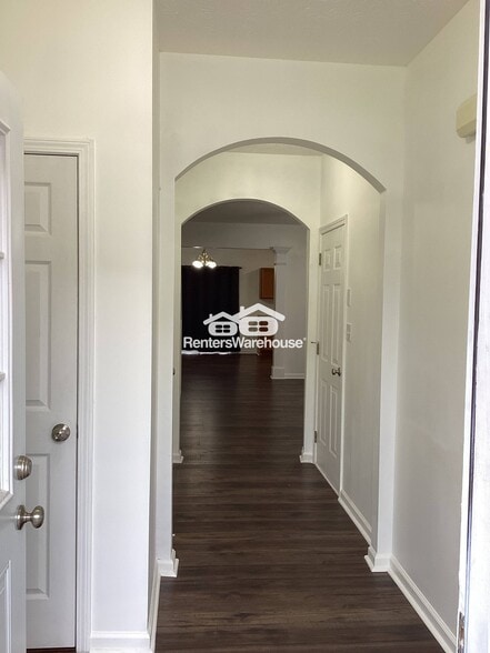 Building Photo - 2236 Dandridge Dr