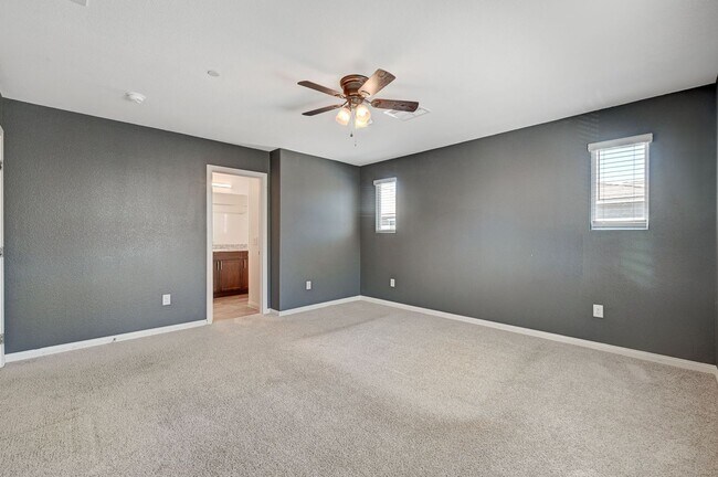 Building Photo - 2021 TOWNHOME IN GATED COMMUNITY N LAS VEGAS