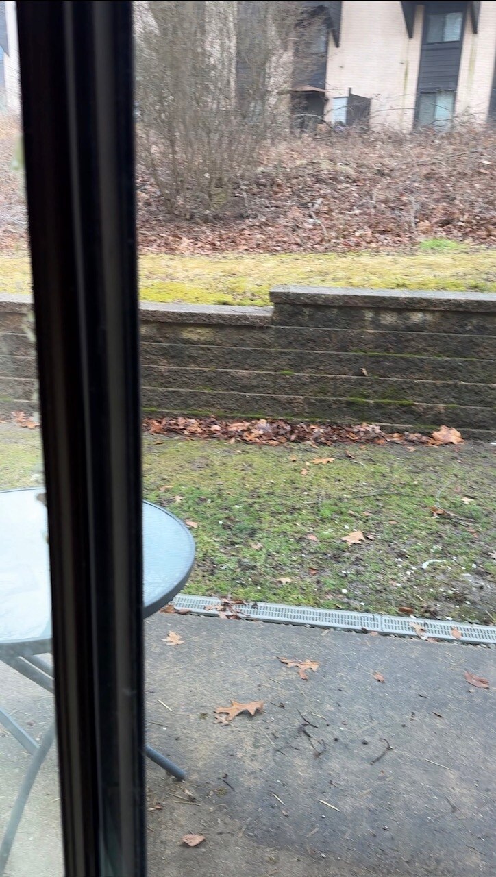 Building Photo - 611 Painters Xing