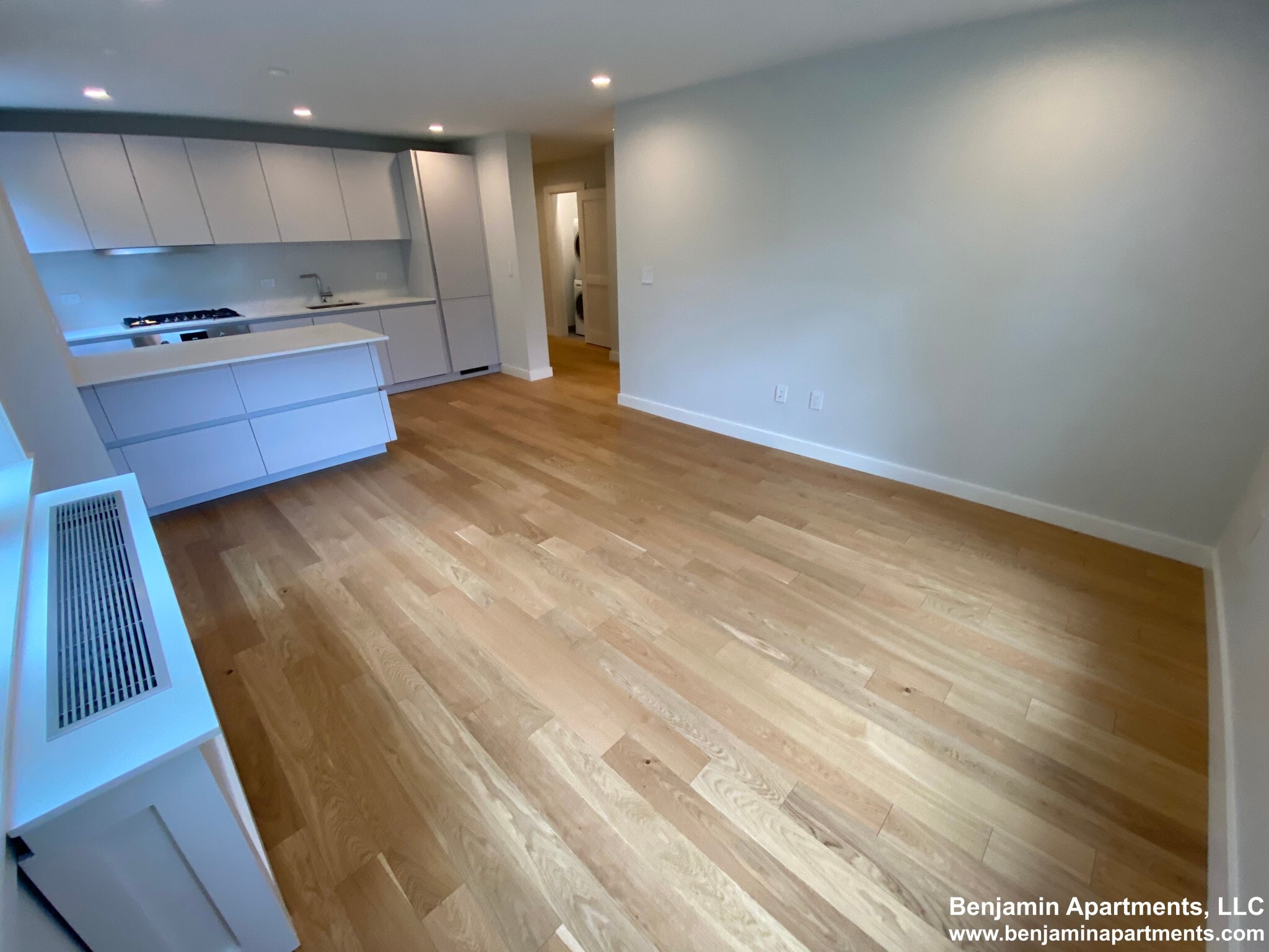 Building Photo - 123 Highland Ave