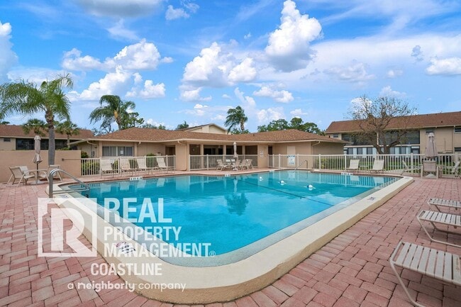 Building Photo - Luxurious Fully Renovated 2 Bed/2Bath Condo