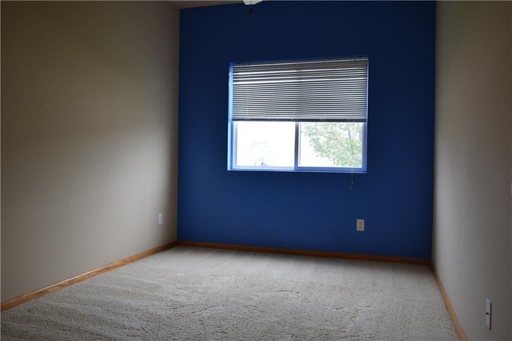 Building Photo - 1815 SW White Birch Cir #5