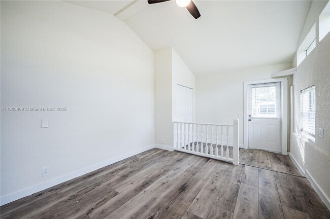 Building Photo - 4504 Oakley St