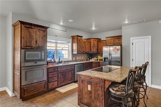 Building Photo - 2265 N Covington Park Blvd