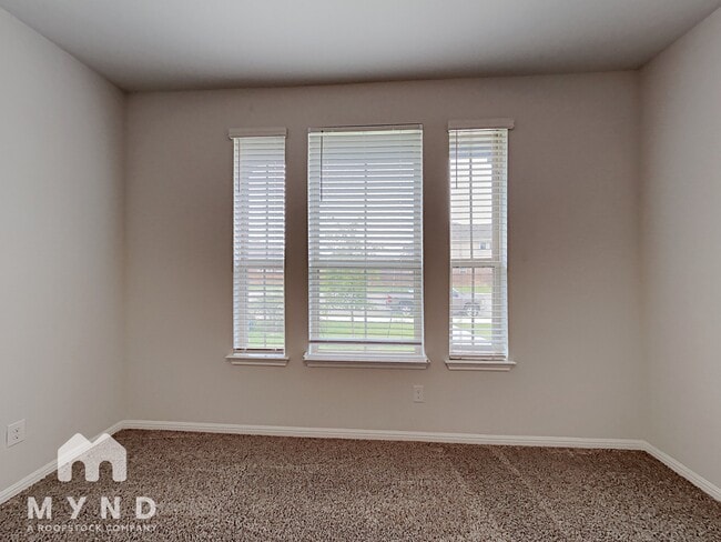 Building Photo - 5709 Pleasanton Pkwy