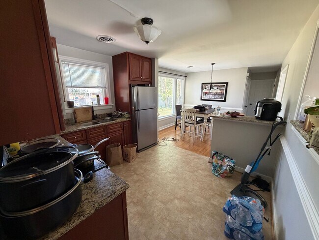 Building Photo - Charming 3BR/2BA Home in Henrico’s Tuckahoe District
