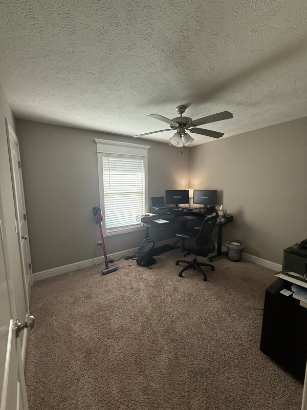 Building Photo - 5010 E Wild Horse Dr