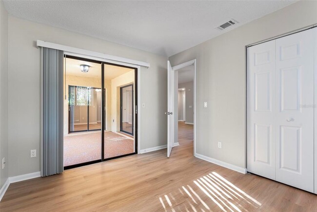 Building Photo - 12 Blairmore Pl