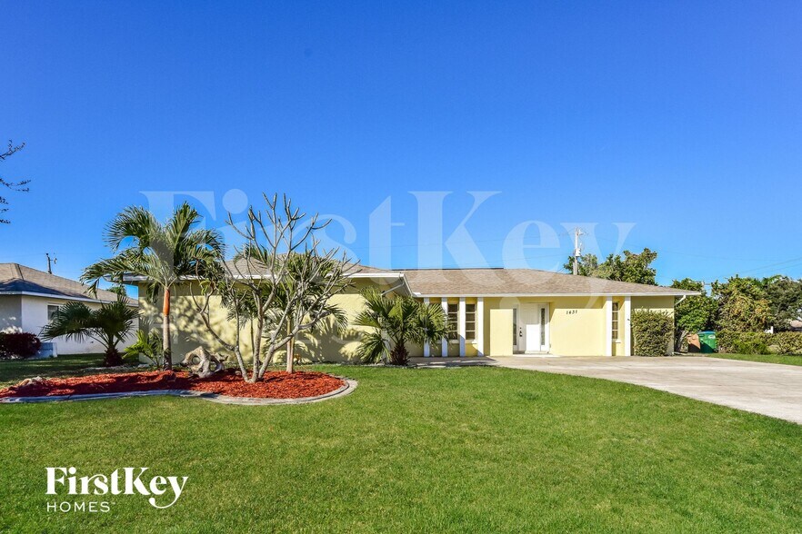 Building Photo - 1431 SE 35th St