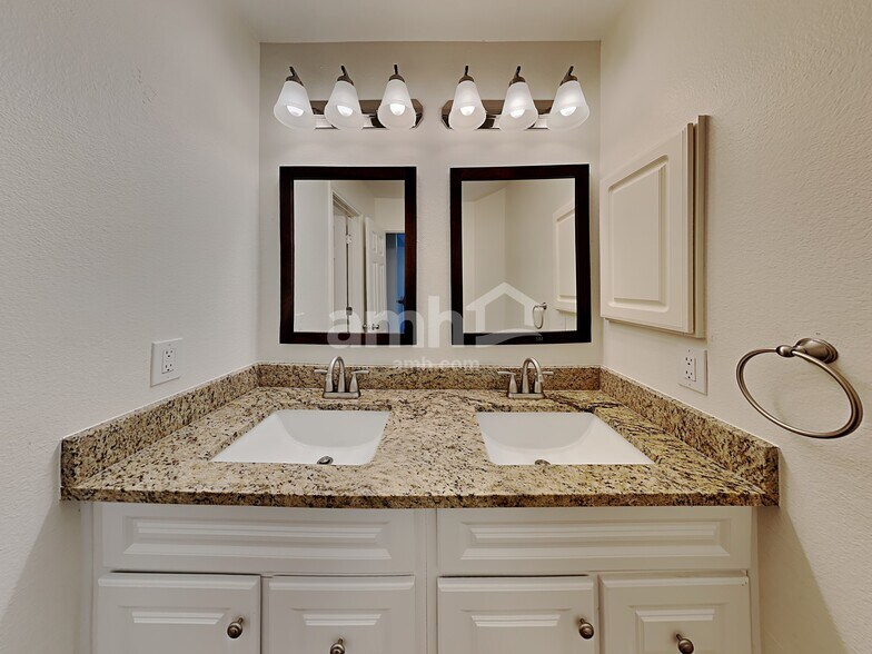 Building Photo - 22514 Spring Crossing Dr