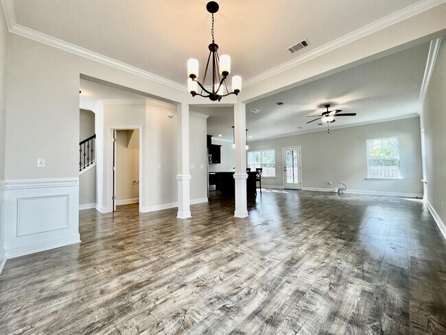 Building Photo - 759 Fairview Cir