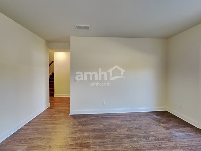 Building Photo - 6192 Bridlewood Ln