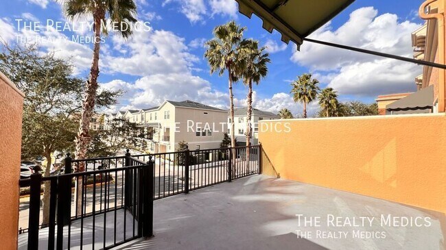 Building Photo - 3732 Avalon Park E Blvd