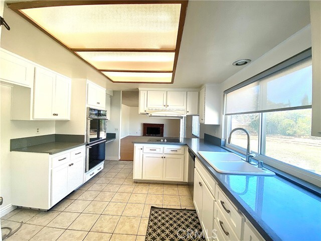 Building Photo - 701 Arciero Dr