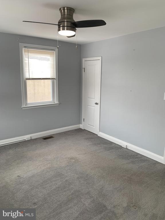 Building Photo - 4429 Newport Ave