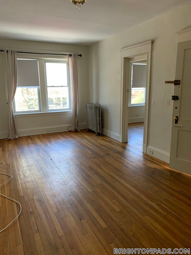 Building Photo - 134 Englewood Ave