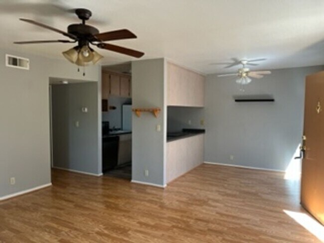 Building Photo - 2200 Notre Dame