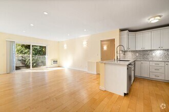Building Photo - Available after 6/20 - Newly Renovated Cod...
