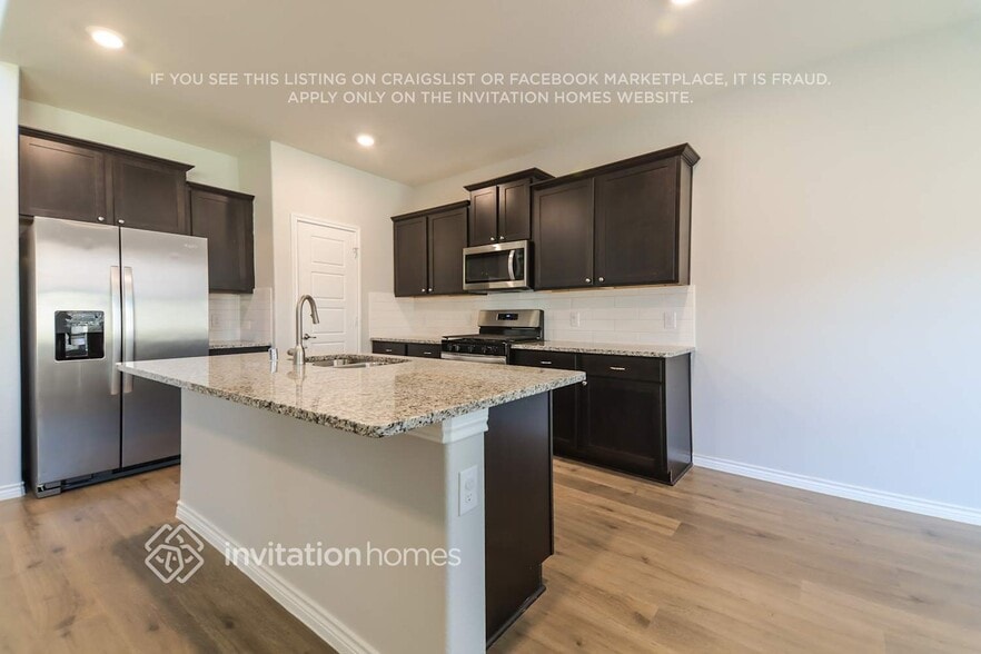 Building Photo - 7417 Alfriston Pl