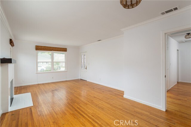 Building Photo - 2662 Riverside Dr