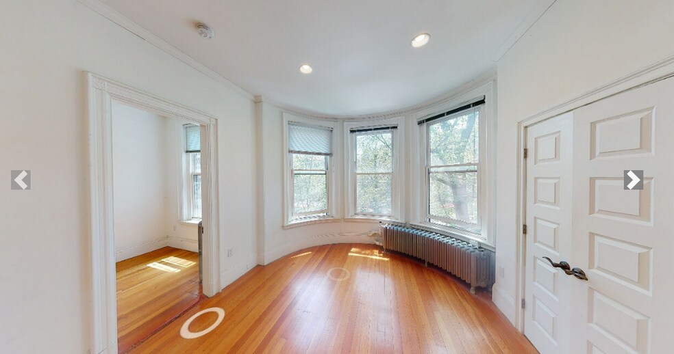 Building Photo - 373 Commonwealth Ave