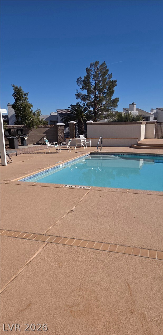 Building Photo - 346 Seine Way