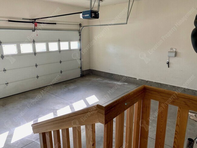 Building Photo - 3-BR 2-BA Boyd Acres Beauty