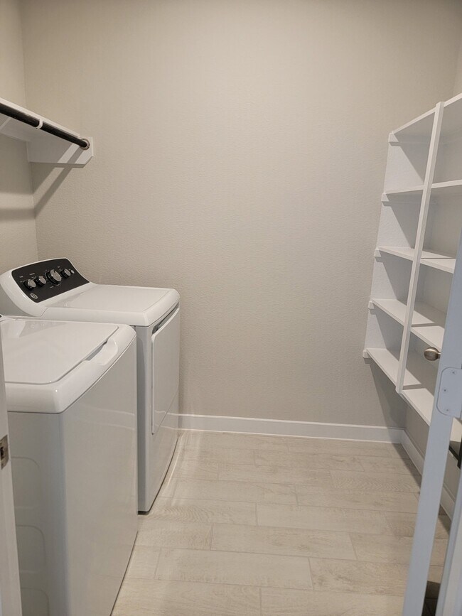 Building Photo - 3130 Boulder Rdg Dr