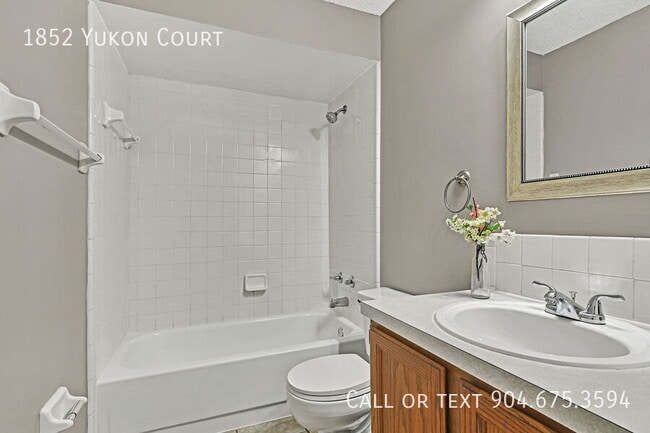 Building Photo - 1852 Yukon Ct