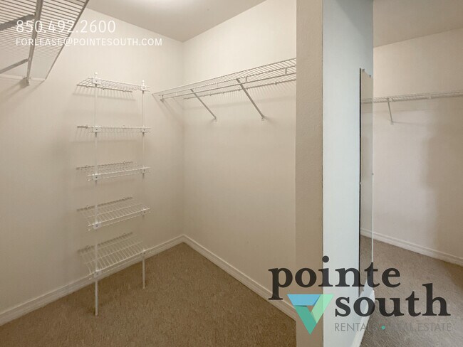 Building Photo - 9678 Westgate Cir