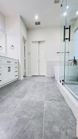 Building Photo - 818 Green Pond Dr