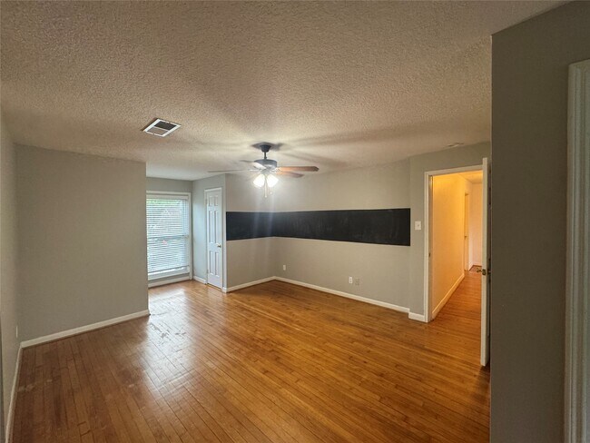 Building Photo - 4387 Harvest Ln