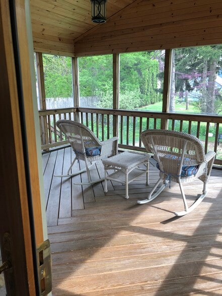 Porch on so. side of living room - 5202 Schofield St