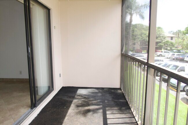 Building Photo - 208 Foxtail Dr