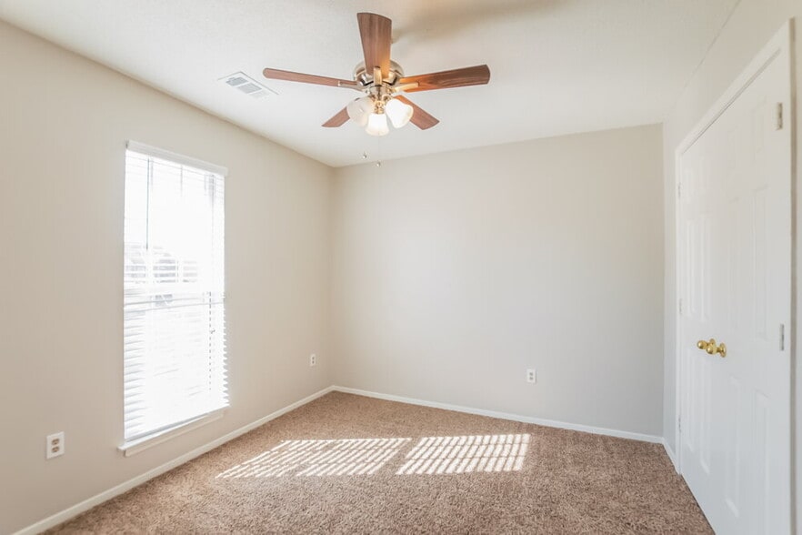 Building Photo - 7409 Dunbarton Dr