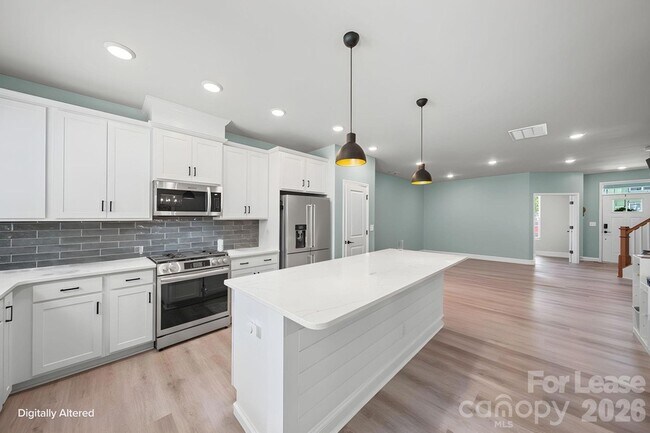 Building Photo - 10037 Mamillion Dr