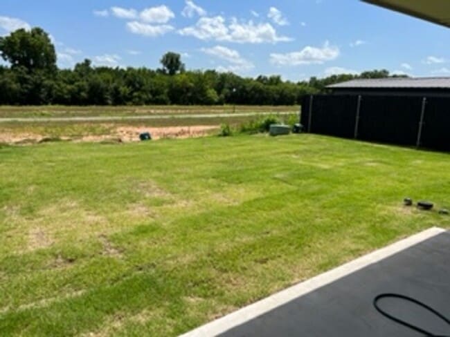 Building Photo - Beautiful New Home!