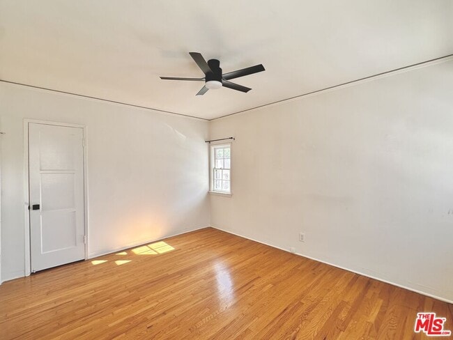 Building Photo - 339 N Gardner St