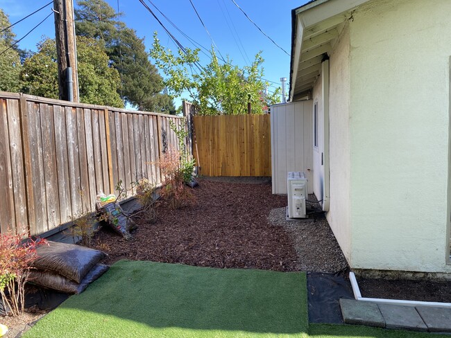 Building Photo - 7337 Starward Dr