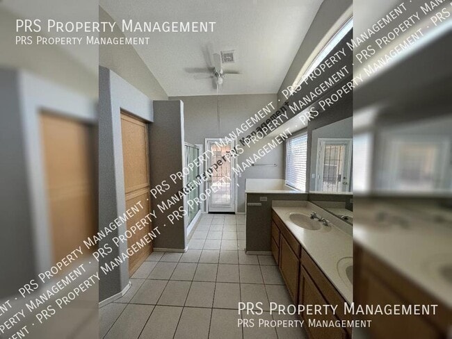 Building Photo - 1453 E Sierra Madre Ave