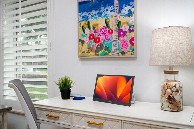 Building Photo - 149 Beachcomber St